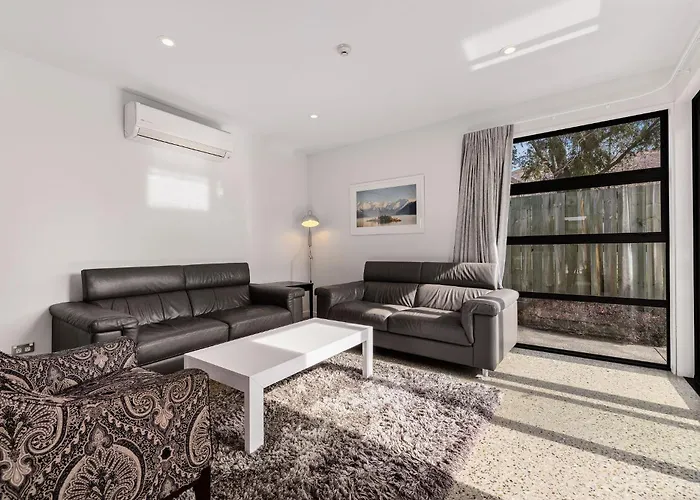 Apartment On Upton *