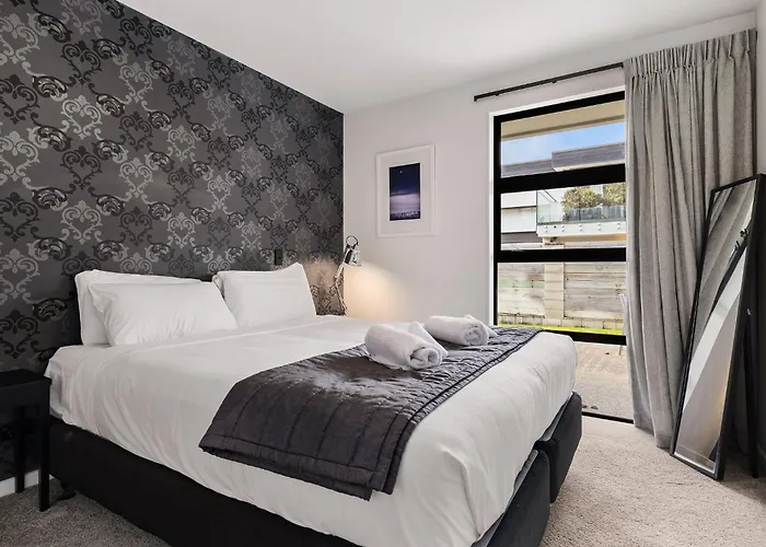 On Upton Wanaka